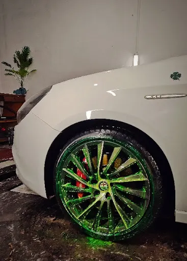 Sam's garage - Auto SPA & Detailing. Stacjonarnie i mobilnie.